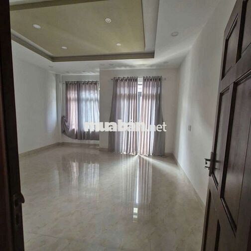 NHÀ MẶT TIỀN KDC ĐÔNG ĐÚC VỪA Ở VỪA KD, 1TRỆT 3LẦU 5X18M 5PN 5WC