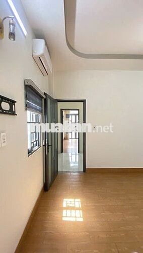 NHÀ HXT, NGANG 5M, NỞ HẬU, Đ.NGUYỄN ẢNH THỦ, P.HT, DIỆN TÍCH LỚN