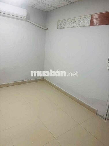 Cho Thuê Nhà (2PN,sân xe hơi), gần Chợ Đêm Biên Hùng