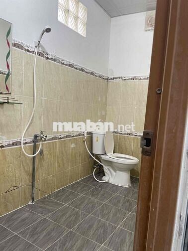 nhà mới Sơn sửa dọn vào ở liền nhé