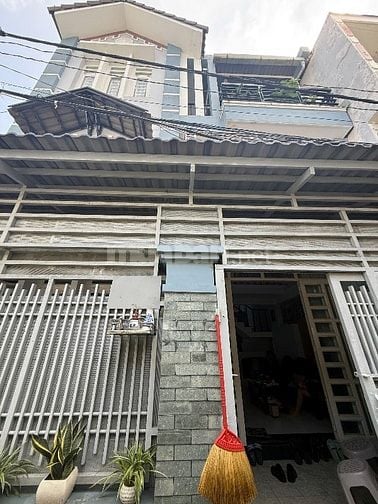 Biệt thự hẻm 7,5x10 ngay chợ Bình triệu , 2 lầu shr cách ql13 100m