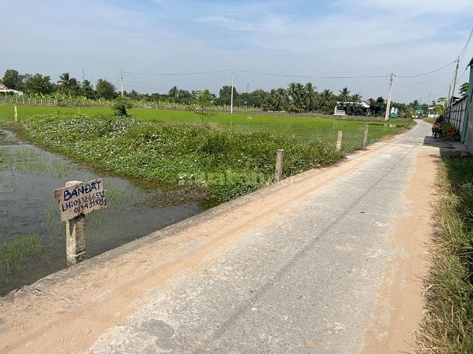 Cần bán 3 thửa đất chính chủ full thổ cư.