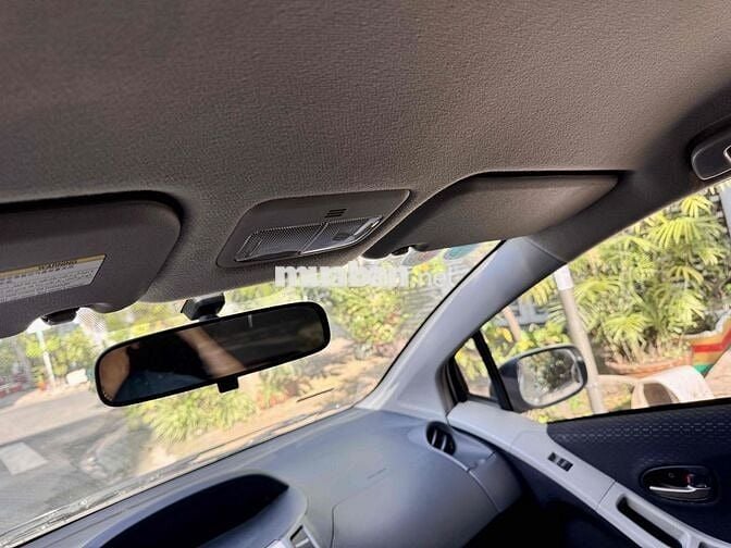 Toyota Yaris 2009 Vàng cát