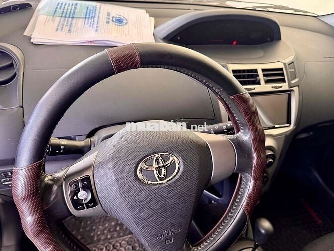 Toyota Yaris 2009 Vàng cát