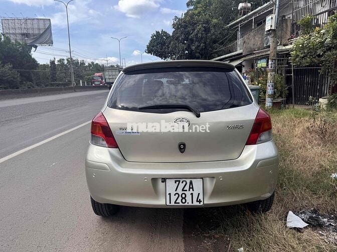 Toyota Yaris 2009 Vàng cát
