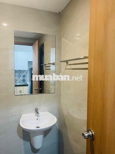 BÁN GẤP CĂN HỘ ĐÃ CÓ SỔ, TẶNG HẾT NỘI THẤT CAO CẤP, CHO THUÊ 4.5TR