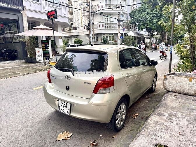Toyota Yaris 2009 Vàng cát