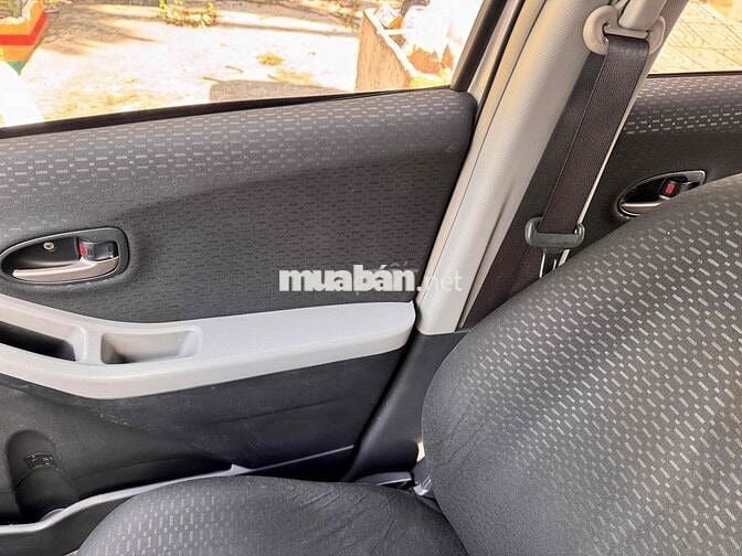 Toyota Yaris 2009 Vàng cát