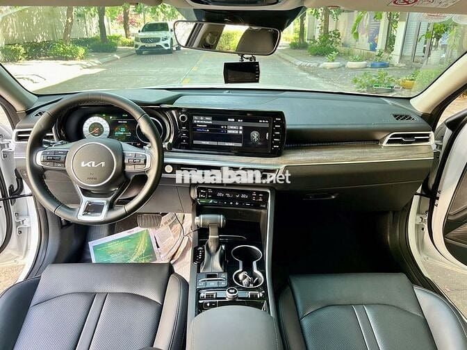 Kia K5 2.0AT Luxury 2022