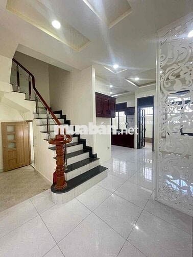 Nhà lầu 3 phòng 3 máy lạnh KDC Nam Long 2