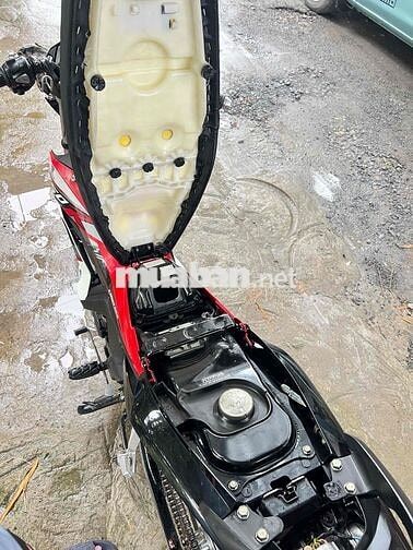 Honda Sonic 150 Đen bóng, Đỏ, Trắng