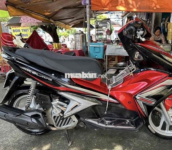 Honda Air Blade Đỏ đen