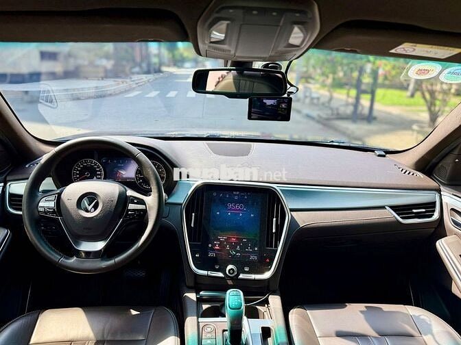 VinFast Lux SA Premium - 2020 - Màu xám - 7v5km