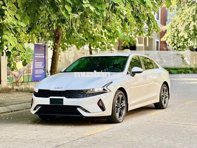 Kia K5 2.0AT Luxury 2022