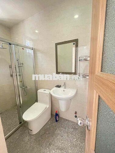 Nhà lầu 3 phòng 3 máy lạnh KDC Nam Long 2