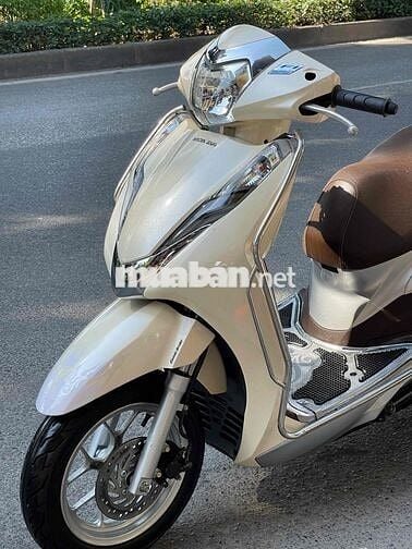 Honda Lead 2018 125 màu Kem