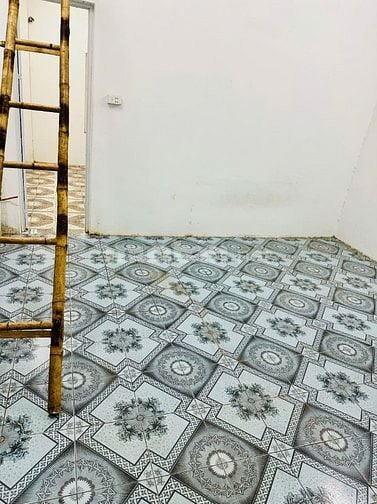 Cho thuê nhà Ngõ ôtô tránh, phố Nguyễn Khang, ngõ thông, KD tốt 