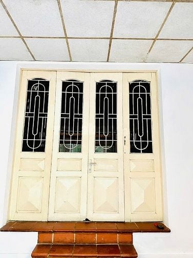 Cho thuê nhà Ngõ ôtô tránh, phố Nguyễn Khang, ngõ thông, KD tốt 