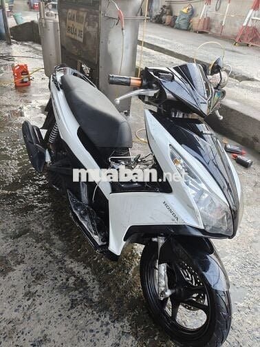 Cần bán xe Ab 2015 màu trắng giá 16tr5