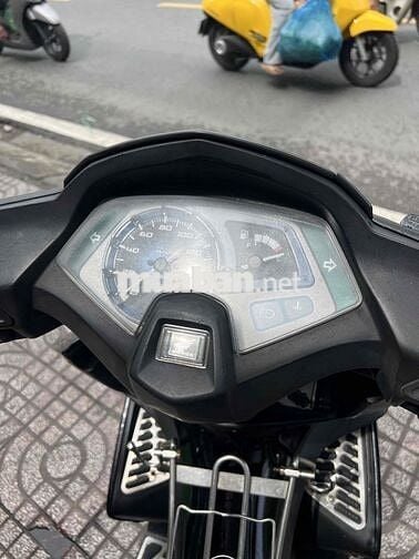 cần bán xe Airblade