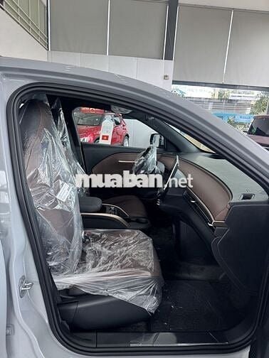 VinFast VF6, ưu đãi gần 100 triệu, vay 90%