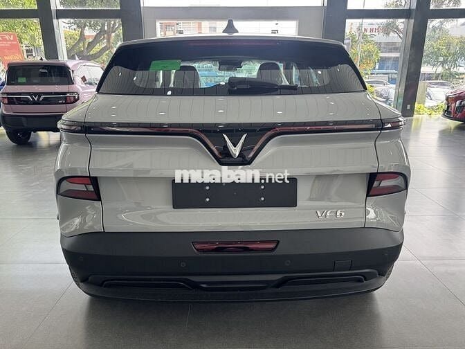 VinFast VF6, ưu đãi gần 100 triệu, vay 90%