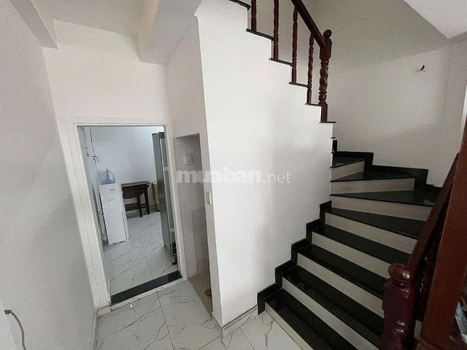 Gấp bán gấp bán nhà mặt tiền số khu VIP 4x13,5 sổ đã hoàn công 13ty3