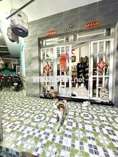 Nhà phố trệt 2 lầu ST. Gần UB xã Phước Kiển. Shr. Hỗ trợ bank. Góc 2MT