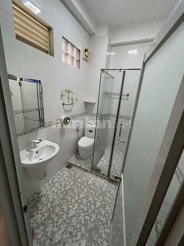 Gấp bán gấp bán nhà mặt tiền số khu VIP 4x13,5 sổ đã hoàn công 13ty3