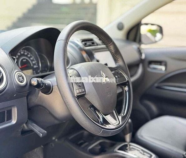 Mitsubishi Attrage 2018 1.2 CVT - 90000 km