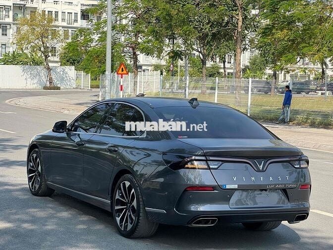 Lux A Premium 2019 cao cấp nhất đi cực ít