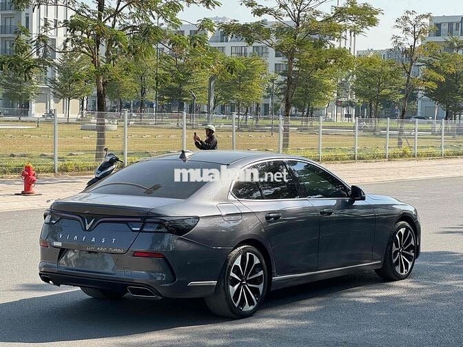 Lux A Premium 2019 cao cấp nhất đi cực ít