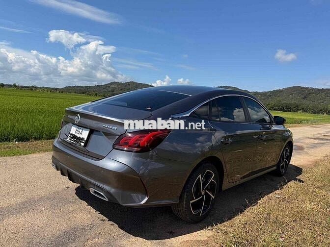 MG MG5 2022 Luxury - 20000 km