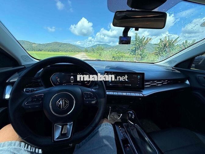 MG MG5 2022 Luxury - 20000 km