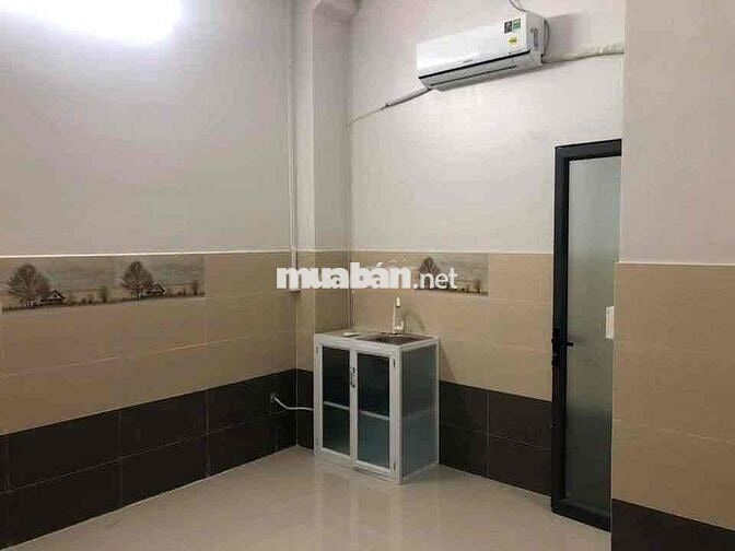 Cho thuê nhà 9pn, 8wc gần vòng xoay lê đại hành