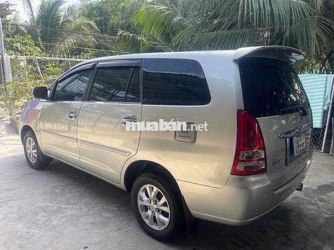 Toyota Innova 2006G