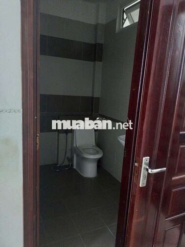 Cần cho thuê nhà khu an sương PTHT Q12  DT 4,5x20.1 trėt 2 Lâu 4PN 4WS