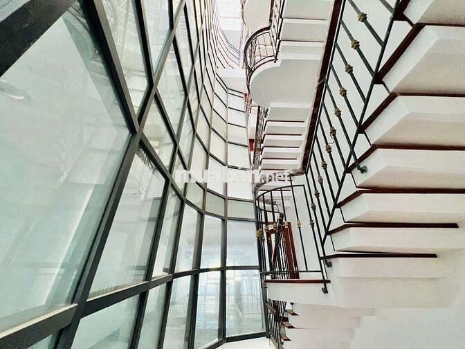 MT BỜ BAO-SƠN KỲ DT 4.2*28M HẦM- LỬNG- 6 LẦU 6PN6WC THANG MÁY