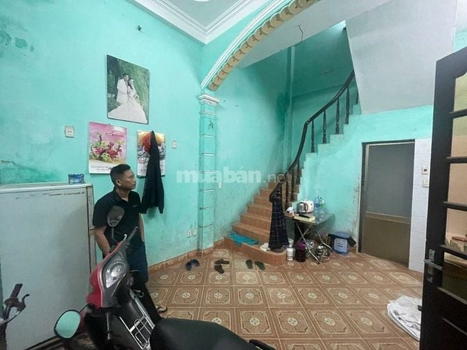 Chính chủ cho thuê nhà nguyên căn 3 tầng số 10/39/491 Đường La Thành