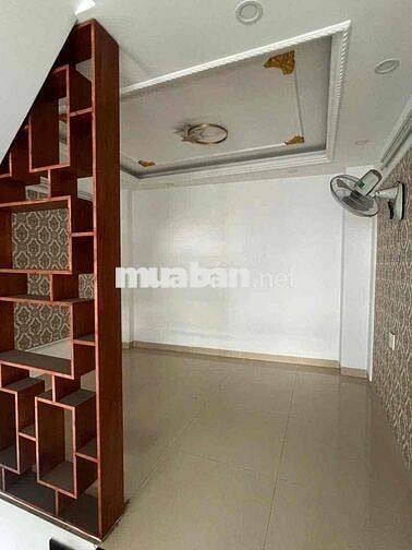 Nhà Mới 4 Tầng - 4pn - Có Máy Lạnh - Nhận Nhà Ngay - 12tr.