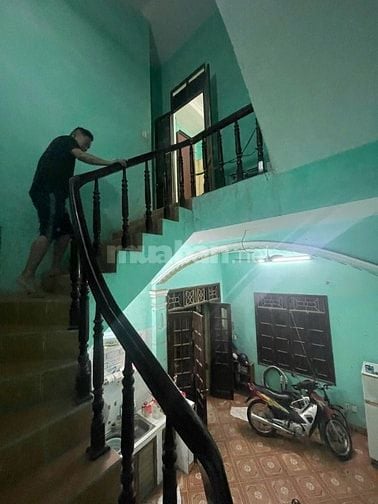 Chính chủ cho thuê nhà nguyên căn 3 tầng số 10/39/491 Đường La Thành