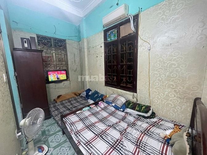 Chính chủ cho thuê nhà nguyên căn 3 tầng số 10/39/491 Đường La Thành