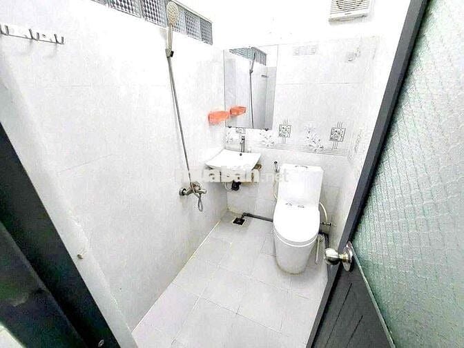 cho thuê nhà 29 CHDV đường 3/2 Q10