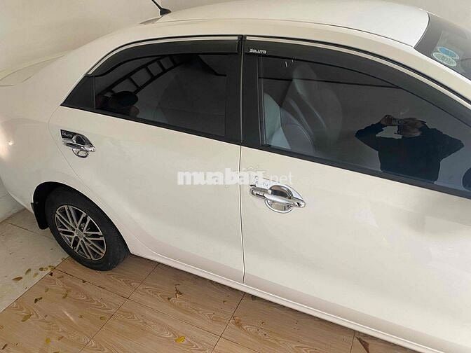 Kia Soluto 2020 1.4 AT Deluxe - 100000 km