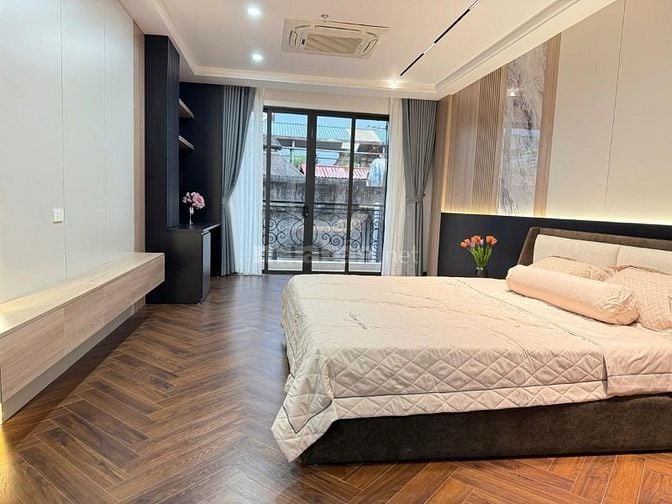 HIẾM - CẦU GIẤY - XUÂN THUỶ - 60M - 7 TẦNG - MT 4.1 - phân Lô Ô Tô 