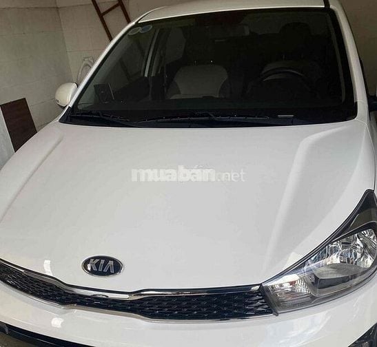 Kia Soluto 2020 1.4 AT Deluxe - 100000 km