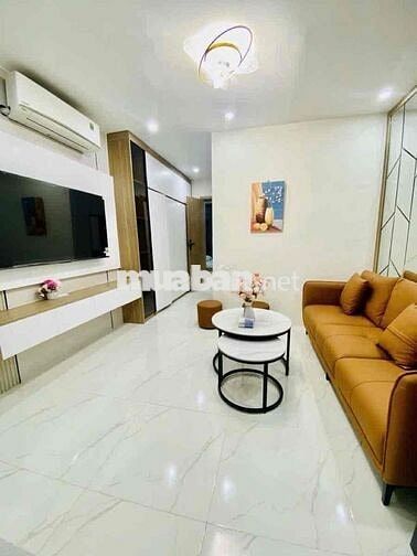 Tập thể Đại Cổ Việt view phố, tầng 2, 50m 2 ngủ, nhà đẹp full nội thất