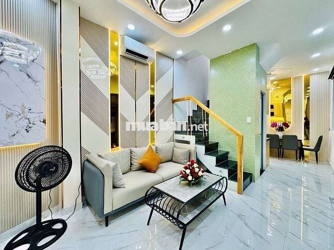 GẦN QUẬN 1 - NGAY HÀNG XANH - GẦN MẶT TIỀN. CHỈ 4.7 TỶ