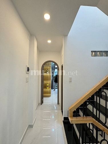 Nhà mới & đẹp - 3 tầng trung tâm Phú Nhuận