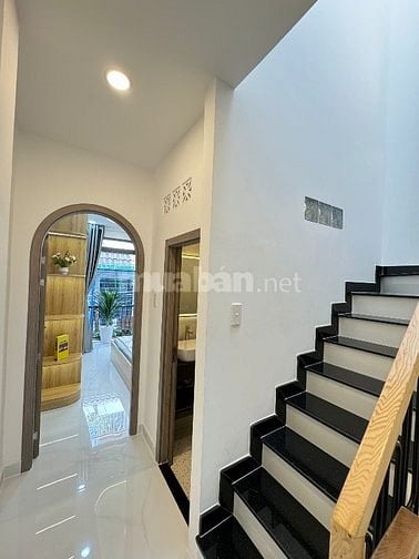 Nhà mới & đẹp - 3 tầng trung tâm Phú Nhuận